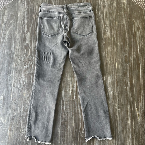 Pilcro Parallel mid-rise ankle fringe jeans, gray wash, size 26W - Picture 3 of 6